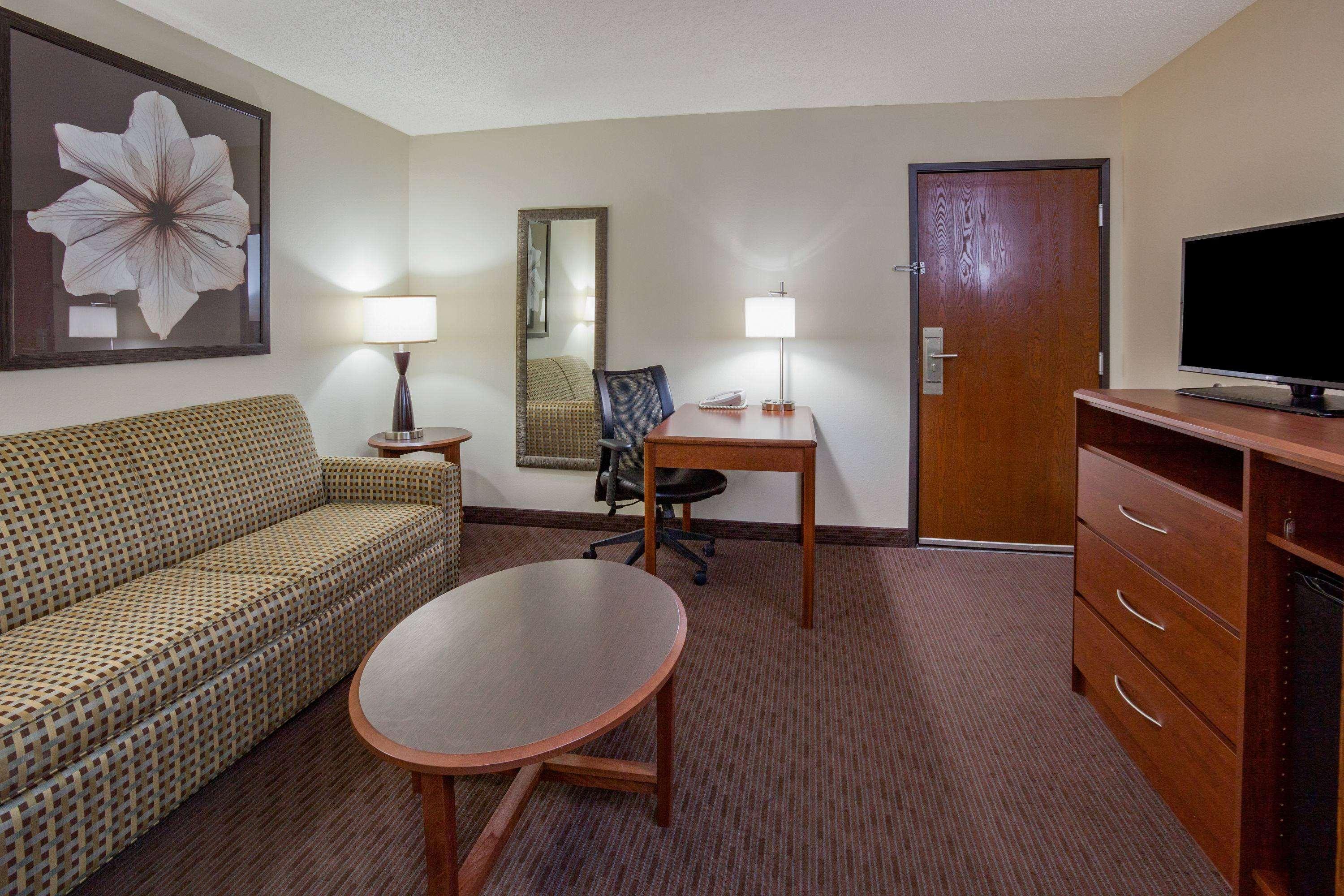 Americinn By Wyndham Spencer Экстерьер фото